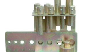 Zestaw trzpieni dociskowych Unicraft  8-częściowy z płytą perforowaną (6300001)