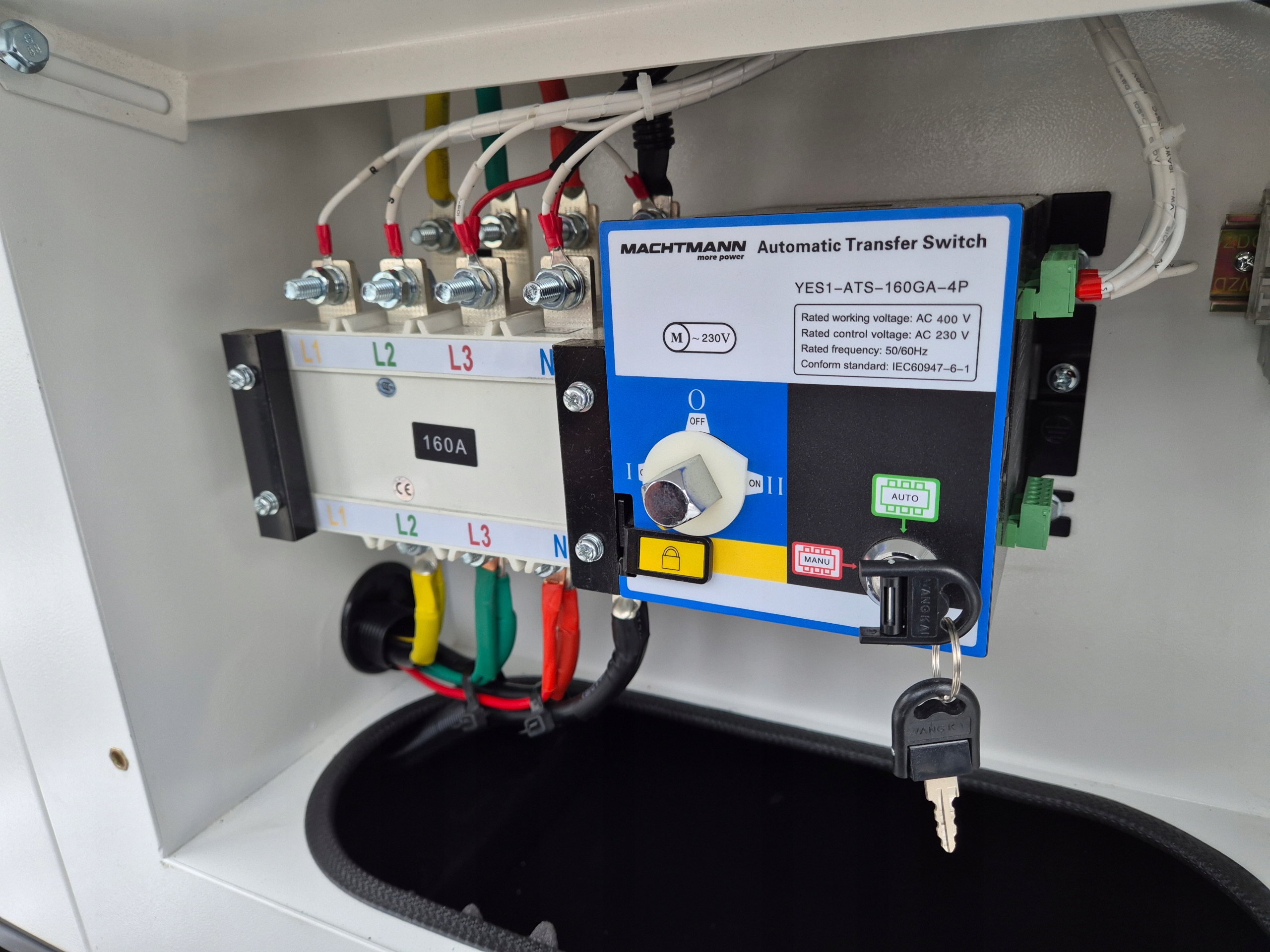 Generator Agregat Prądotwórczy Machtmann 300kW ATS Trójfazowy silnik YUCHAI Rozruch elektryczny